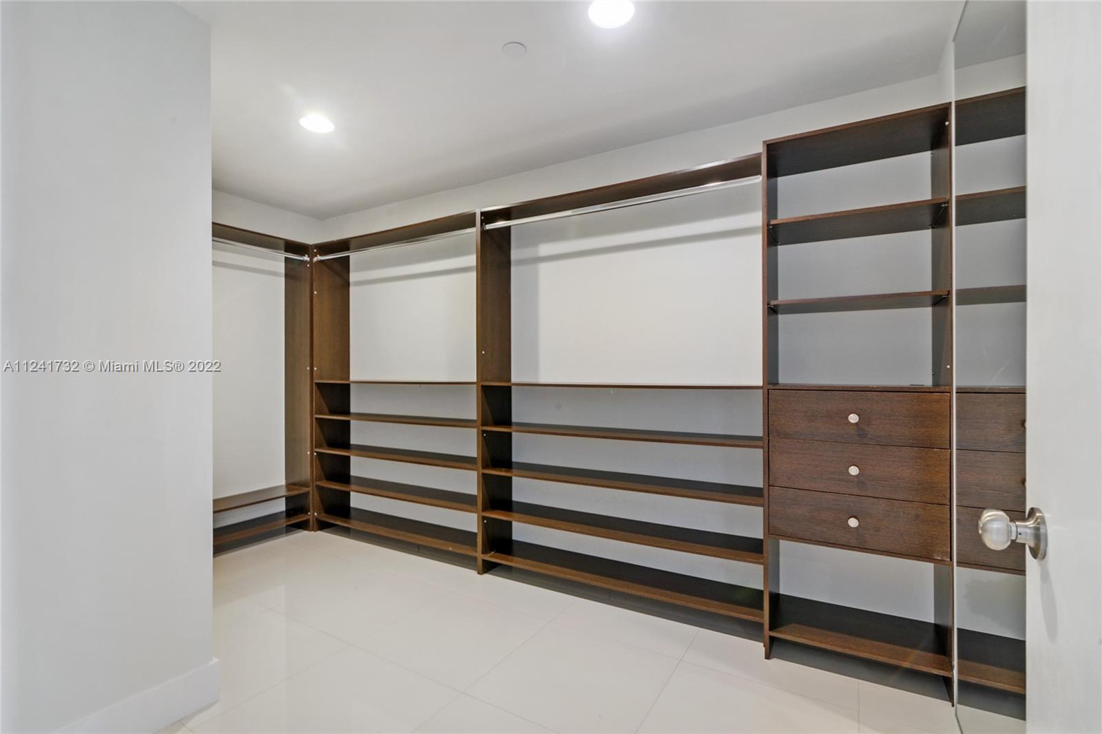 ARTECH RESIDENCES AT AVEN - Residential Lease