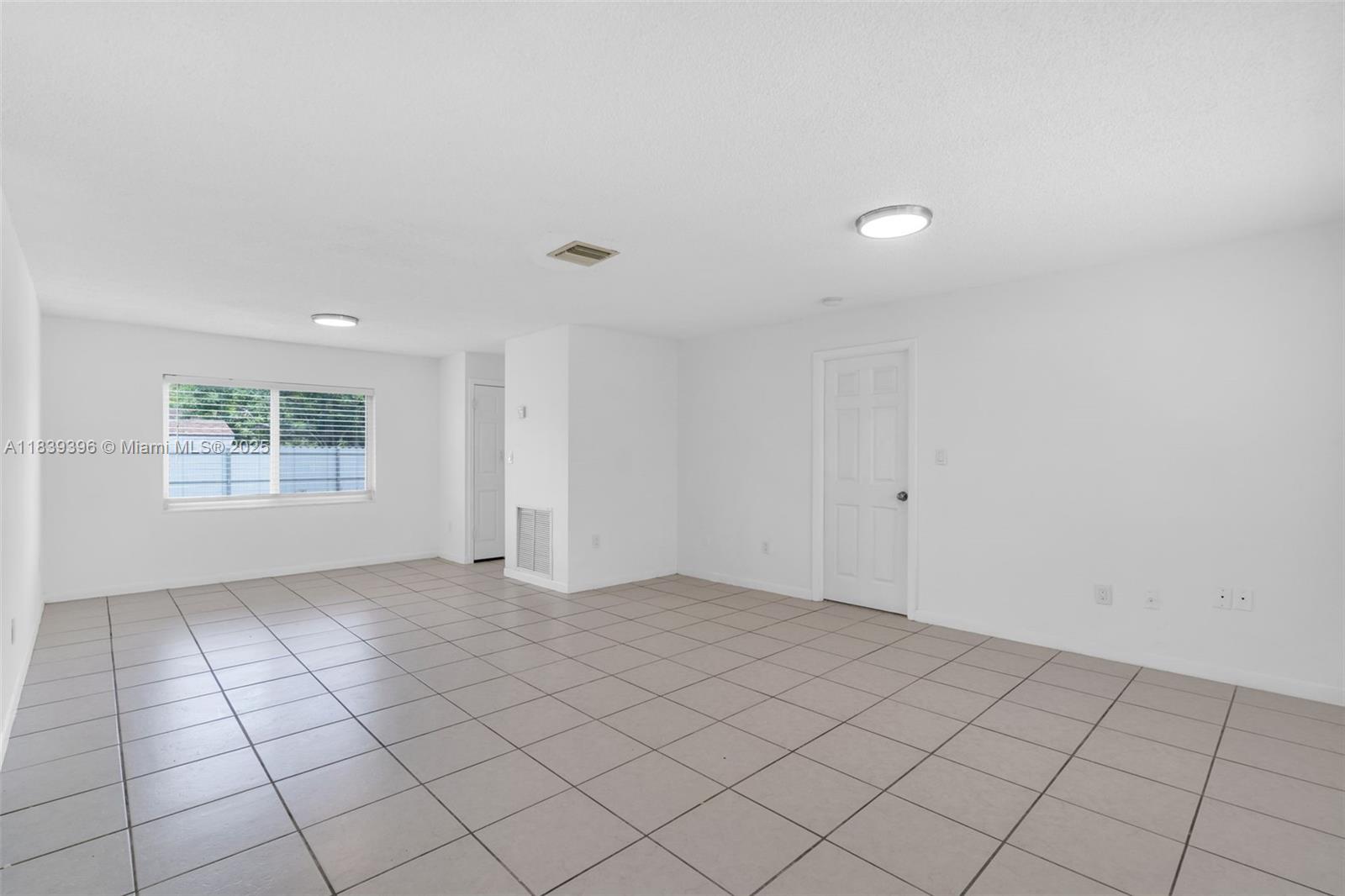 SUNSET WEST SEC 2 - Residential Lease