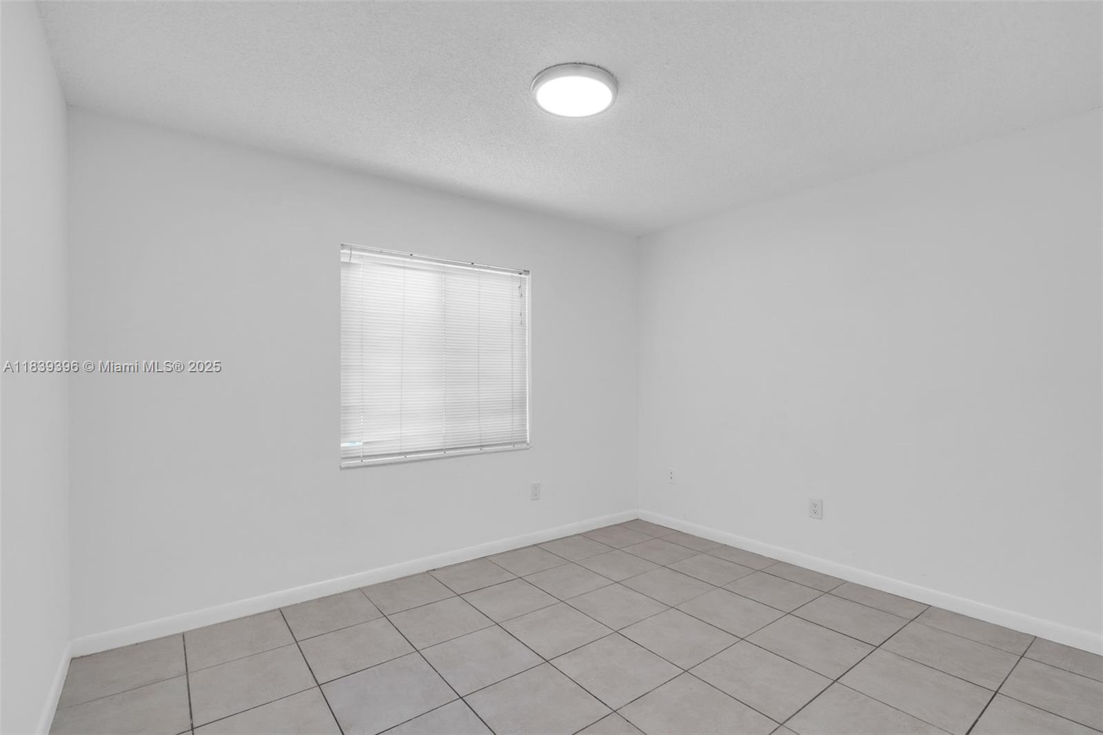 SUNSET WEST SEC 2 - Residential Lease