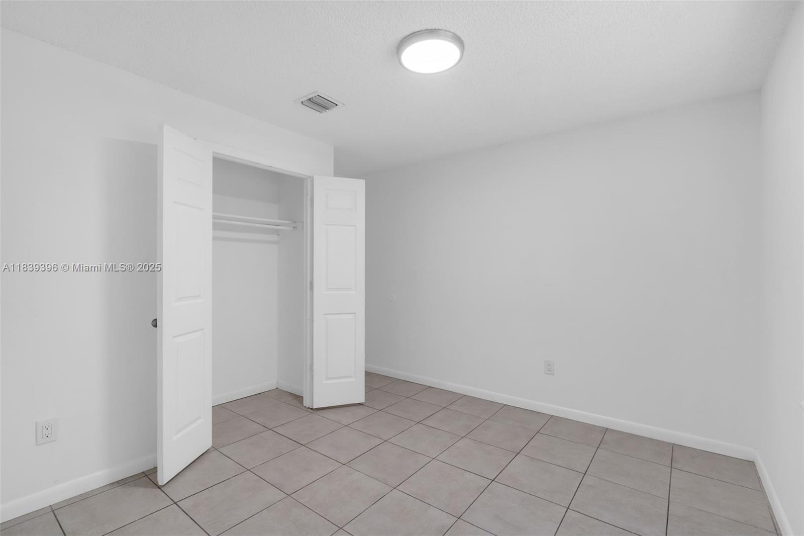 SUNSET WEST SEC 2 - Residential Lease