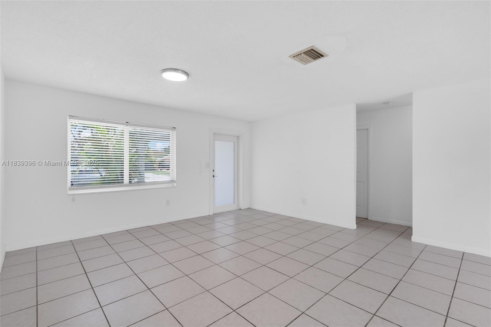 SUNSET WEST SEC 2 - Residential Lease
