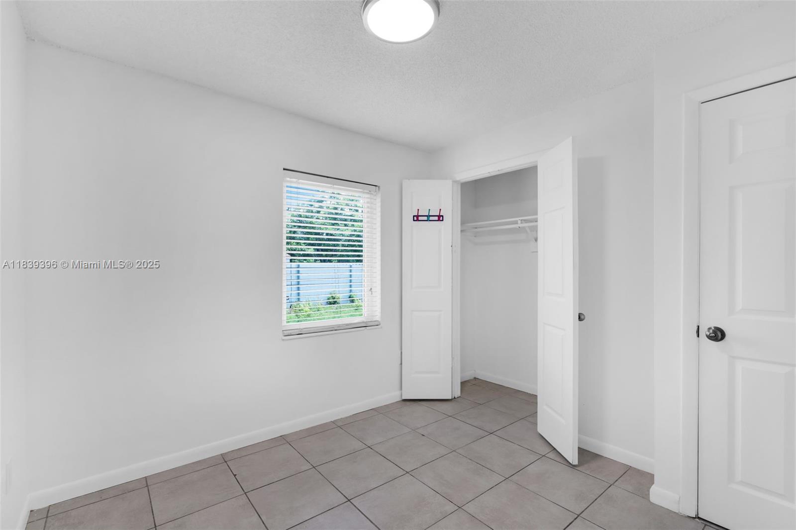 SUNSET WEST SEC 2 - Residential Lease