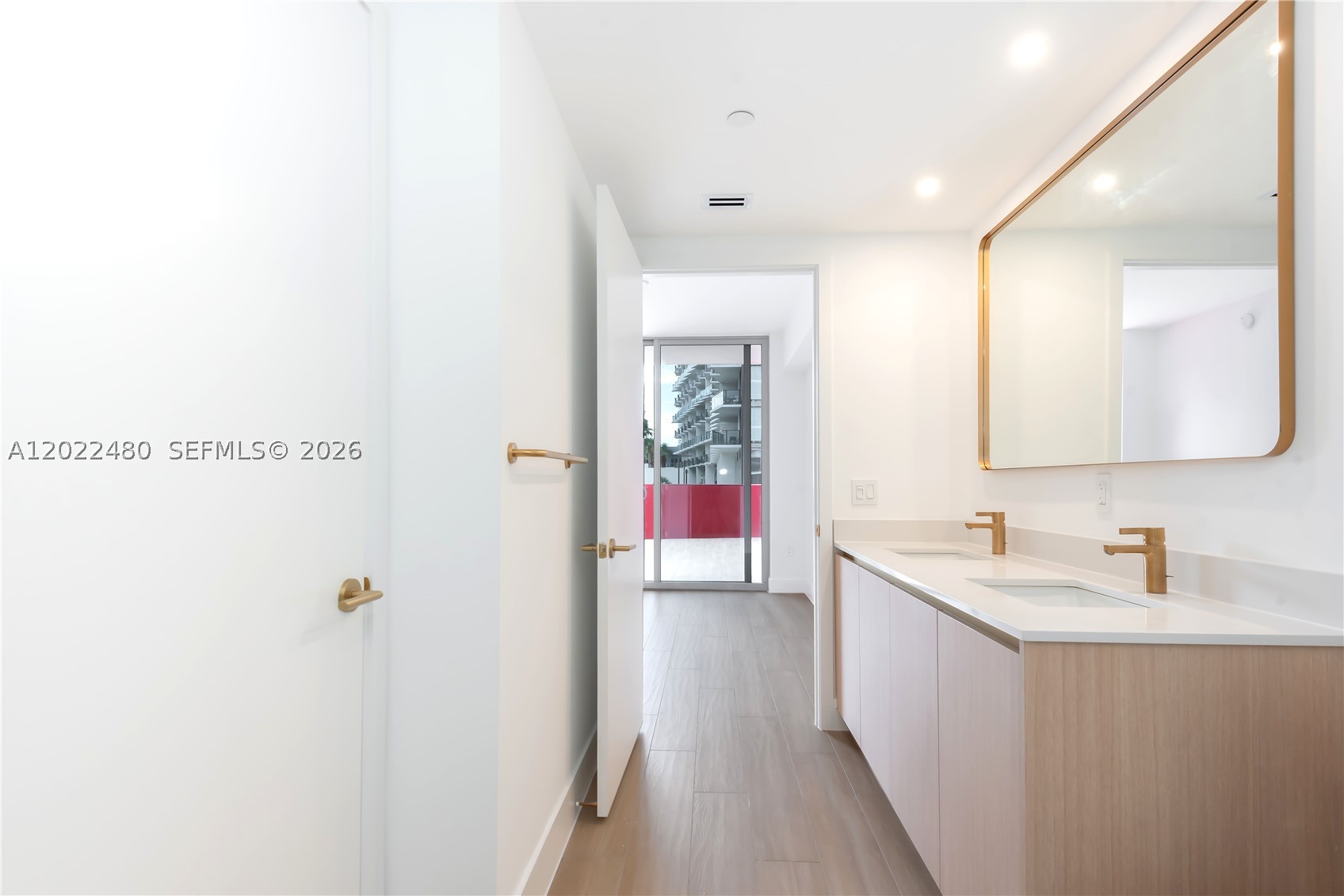 BUENA VISTA WEST - Residential