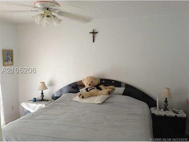 EVERGLADES SUGAR & LAND C - Residential Lease
