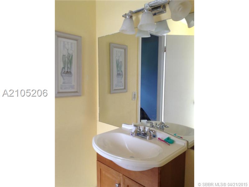 EVERGLADES SUGAR & LAND C - Residential Lease