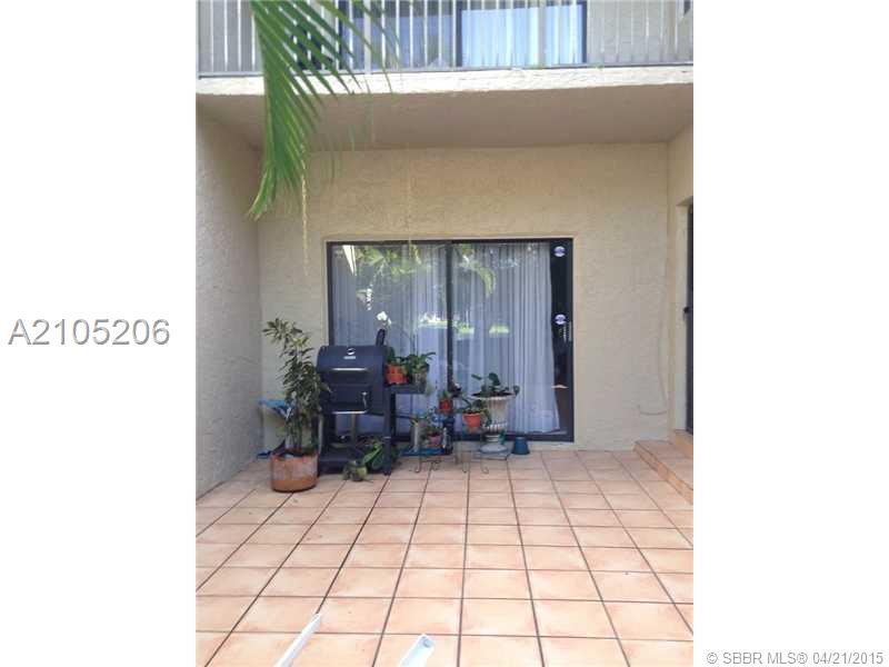EVERGLADES SUGAR & LAND C - Residential Lease
