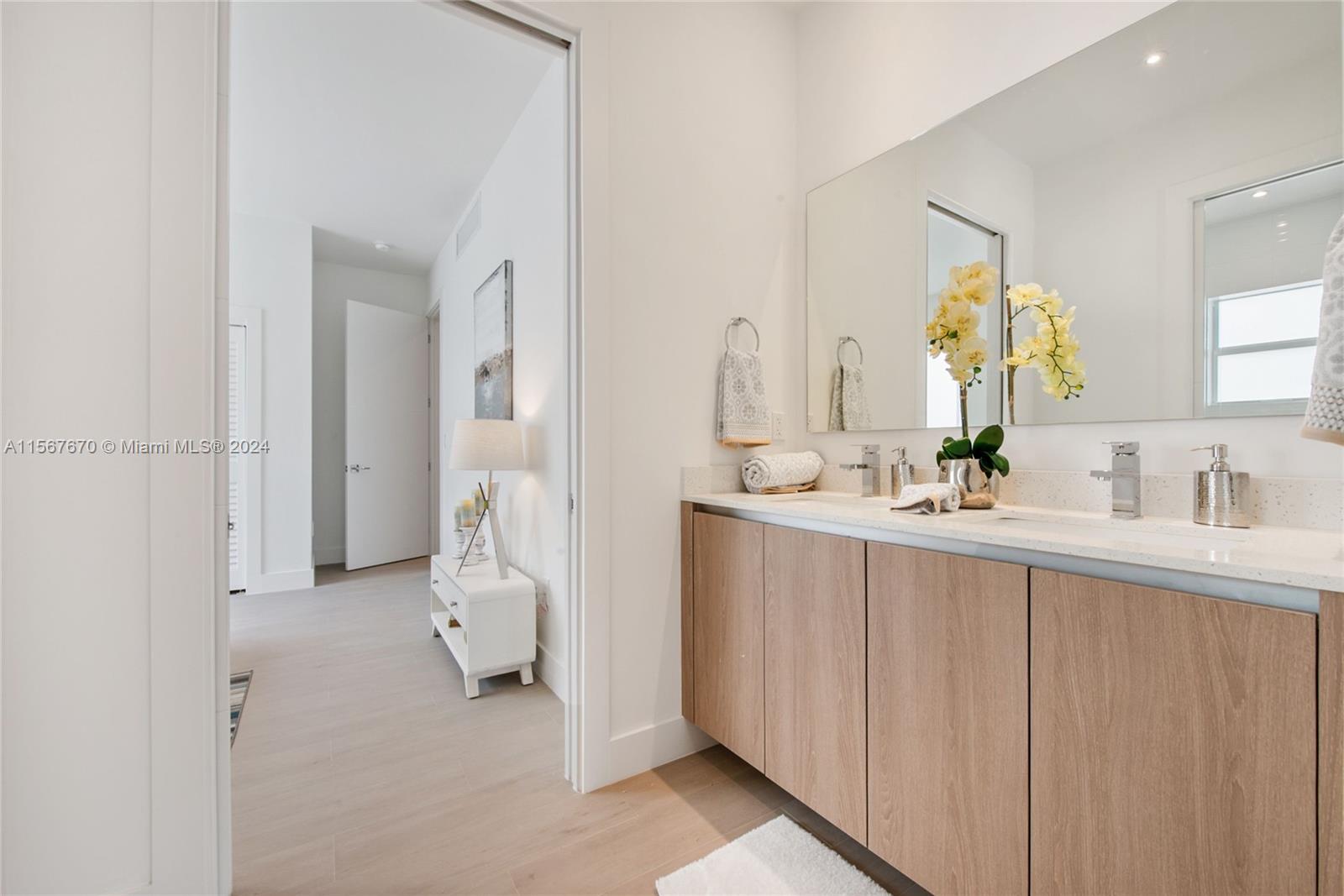 Pomelo Park C Condo - Residential