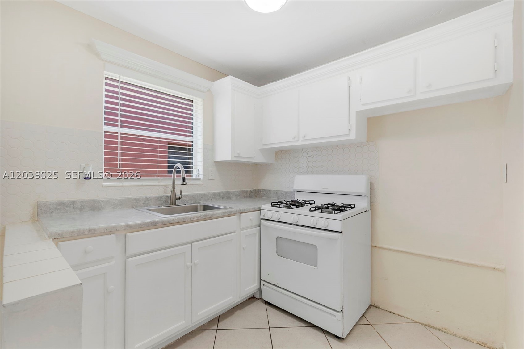 SUNRISE GOLF VILLAGE SEC - Residential Income