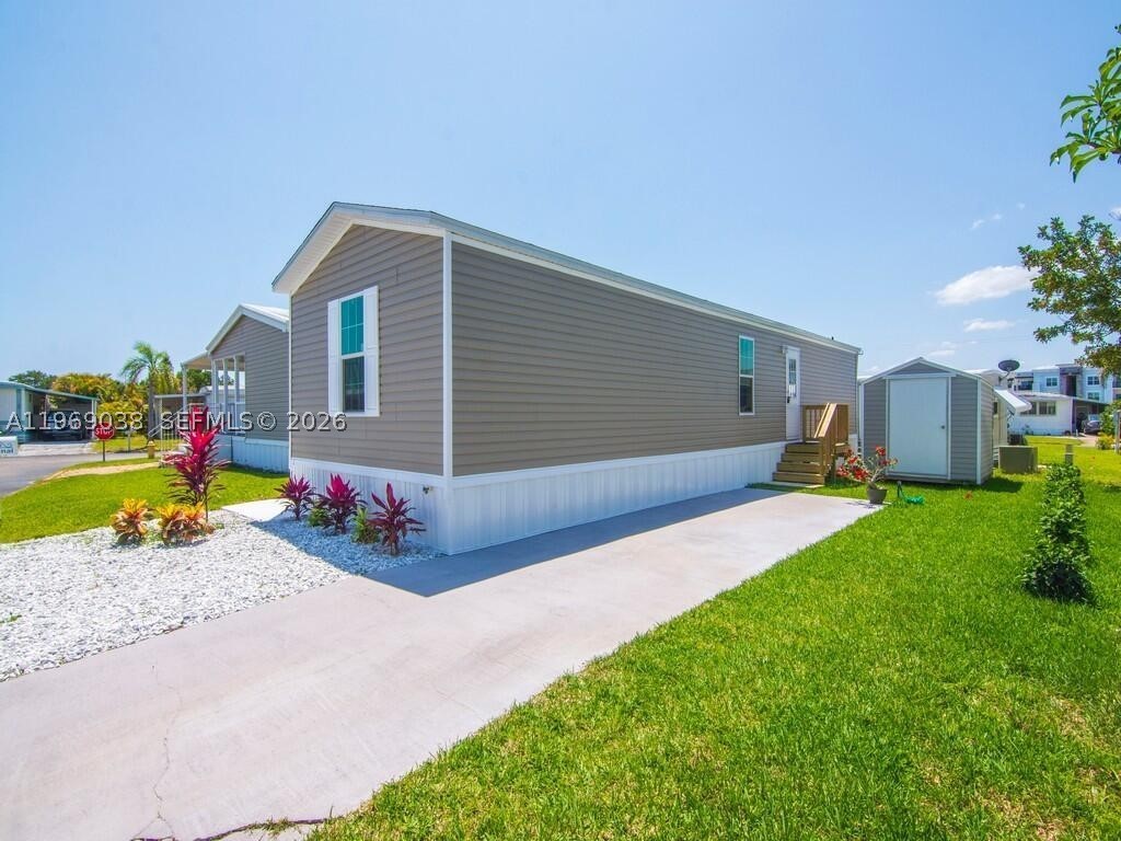TROPICAL ACRES CO-OP - Residential