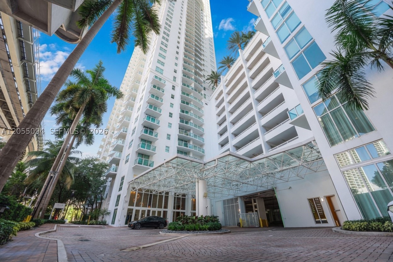 Brickell on the River. Stunning 3 bedrooms, 2.5 baths corner residence on the 37th floor with breathtaking views of the Miami River, Biscayne Bay, and the Brickell Skyline. This bright and spacious home features two large balconies, floor-to-ceiling windows, high ceilings, marble flooring throughout, and contemporary finishes. Ideally located near Brickell City Centre, dining, shopping, and entertainment, with easy access to the Metromover. Brickell on the River North Tower offers resort-style amenities, including two pools, a jacuzzi, sauna, steam room, two-story fitness center, 24-hour concierge, valet parking, and EV charging stations. Positioned on Line 12, this residence preserves its open water views despite the development of Baccarat Residences Miami. Easy to show.