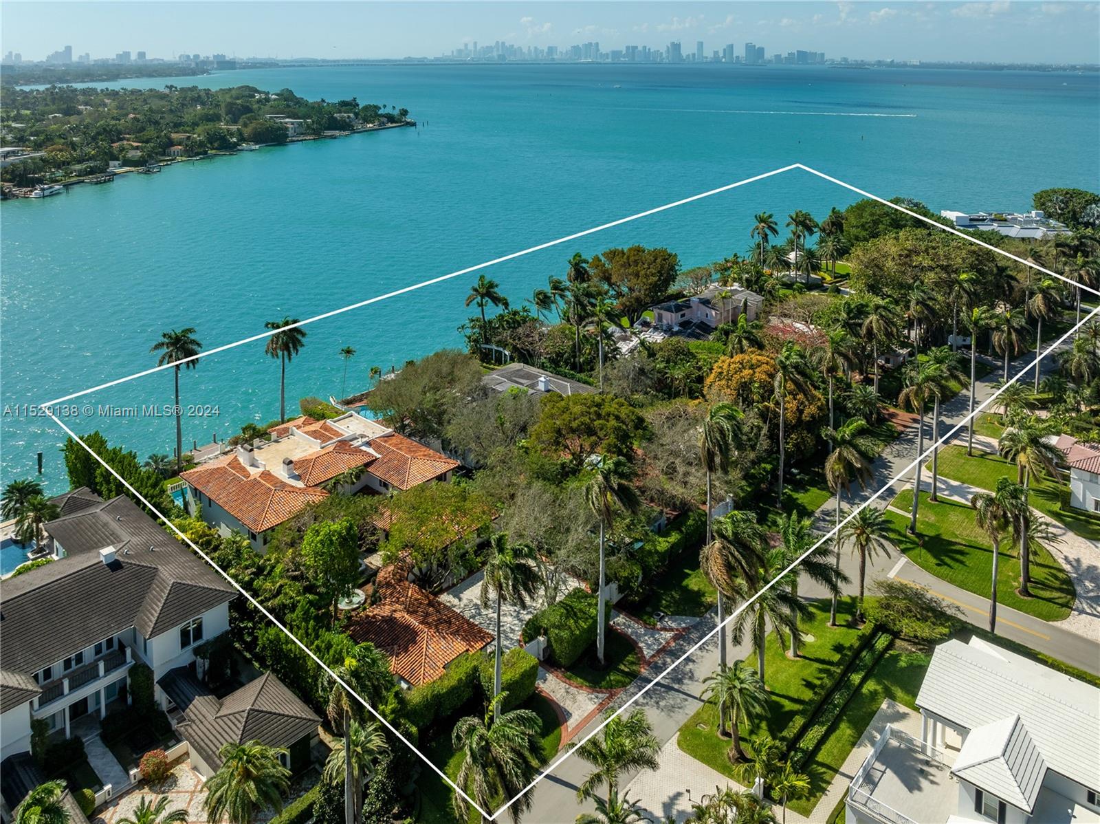 LA GORCE ISLAND - Residential