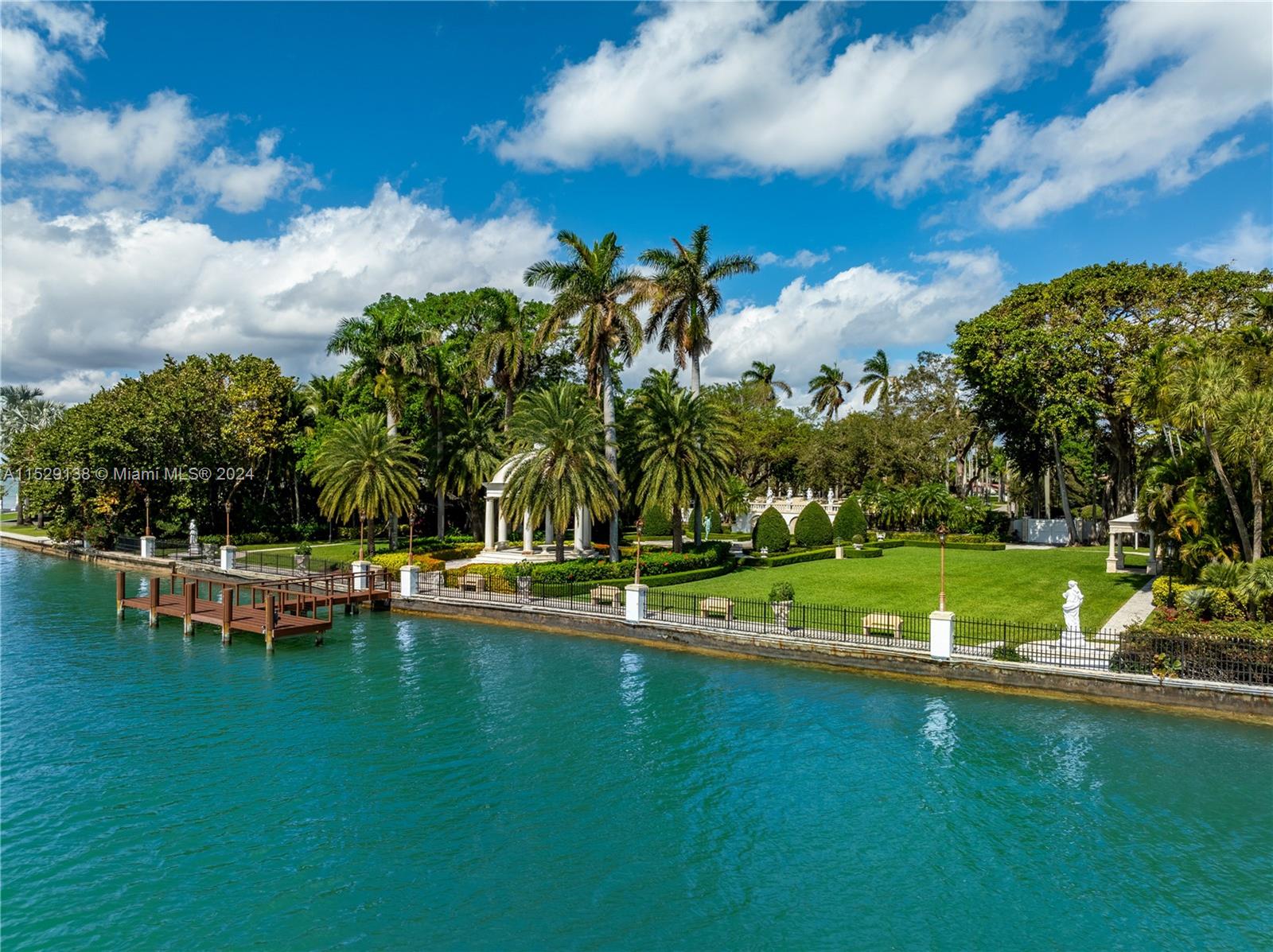 LA GORCE ISLAND - Residential