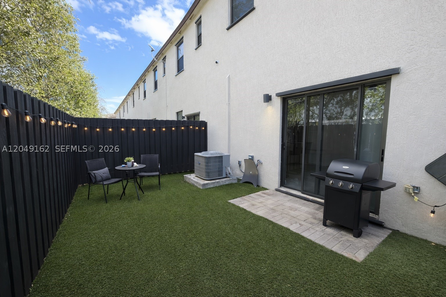 VIA VENTURA NEIGHBORHOOD - Residential Lease