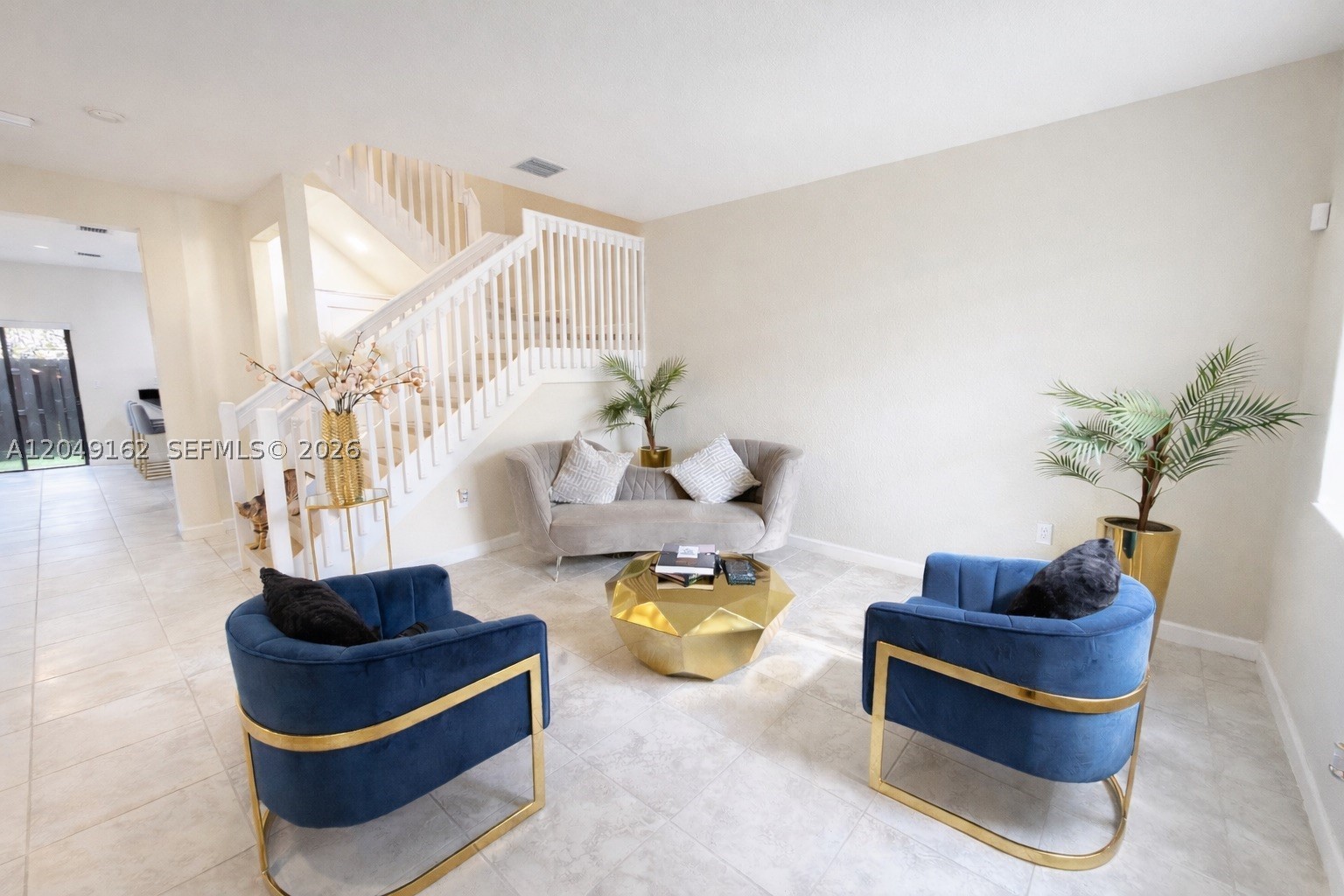 VIA VENTURA NEIGHBORHOOD - Residential Lease