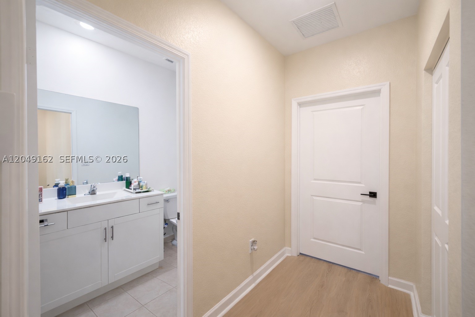 VIA VENTURA NEIGHBORHOOD - Residential Lease