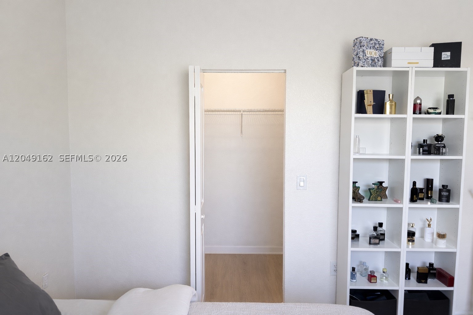 VIA VENTURA NEIGHBORHOOD - Residential Lease
