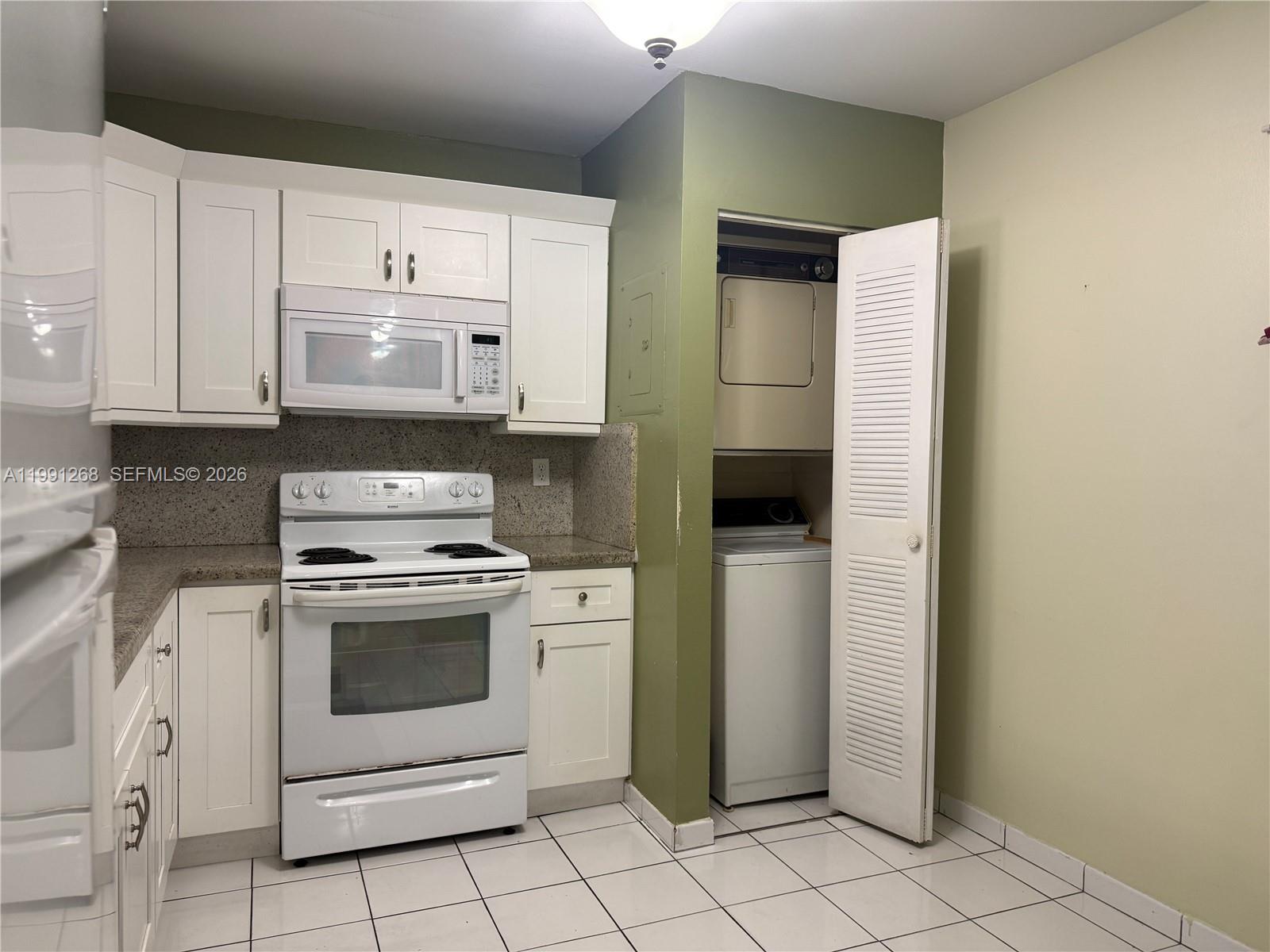 WESTLAND CONDO - Residential