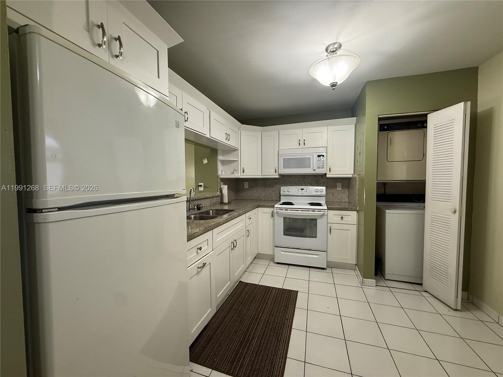 WESTLAND CONDO - Residential