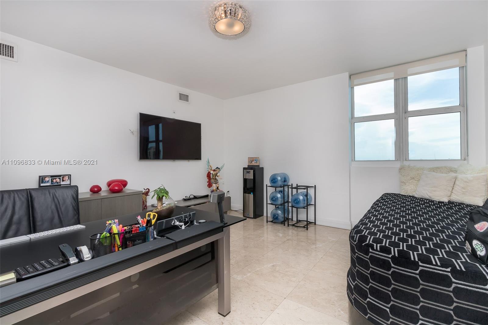 THE PENINSULA II CONDO - Residential