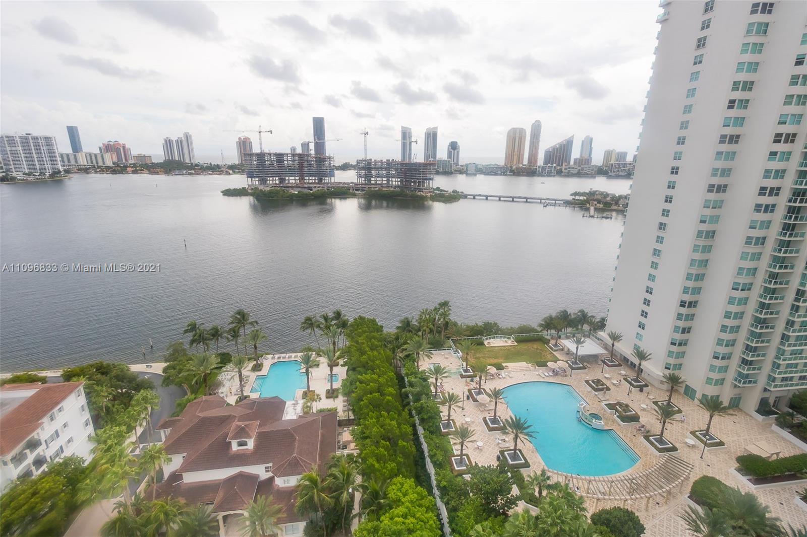 THE PENINSULA II CONDO - Residential