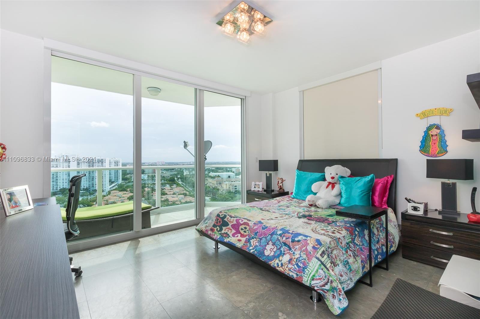 THE PENINSULA II CONDO - Residential
