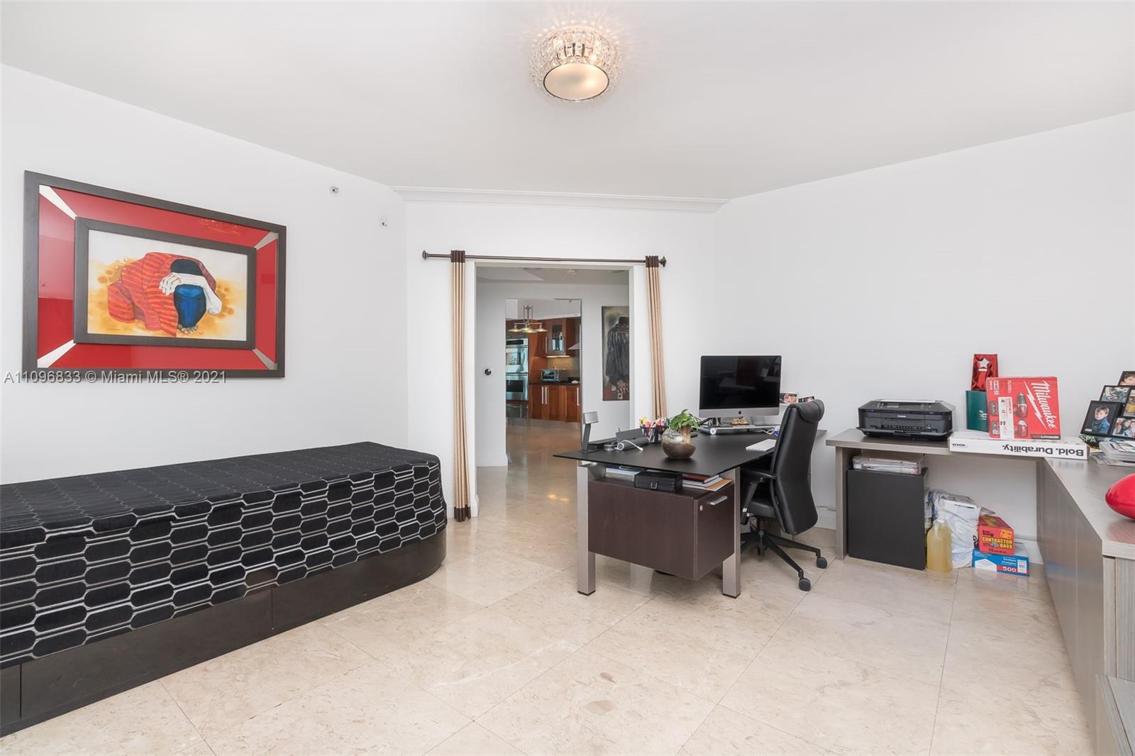 THE PENINSULA II CONDO - Residential