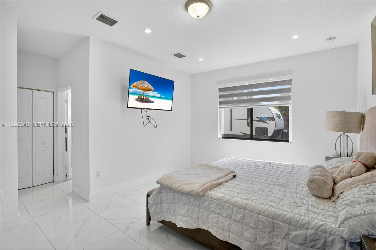 SOUTHERN COVE - Residential