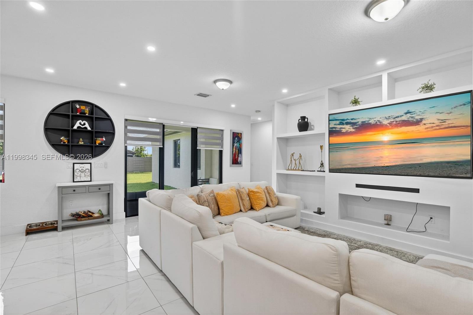 SOUTHERN COVE - Residential