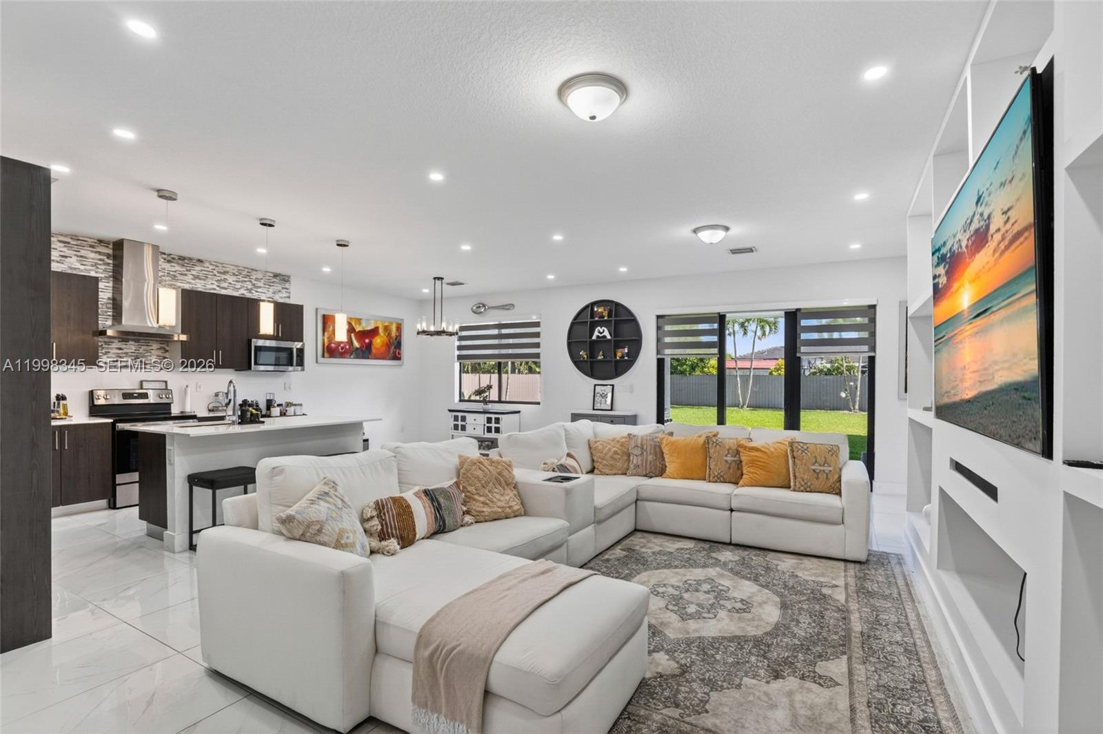 SOUTHERN COVE - Residential