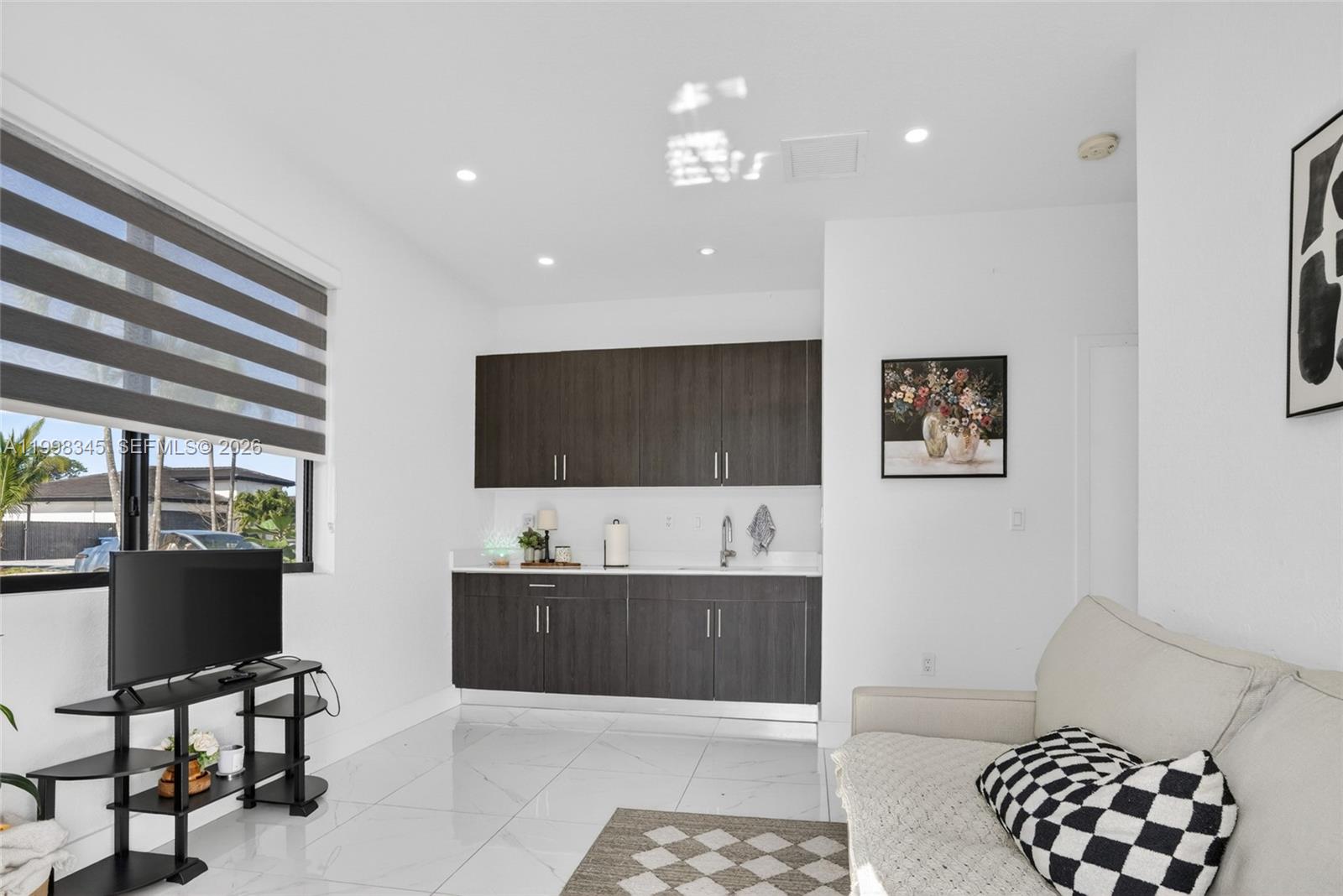 SOUTHERN COVE - Residential