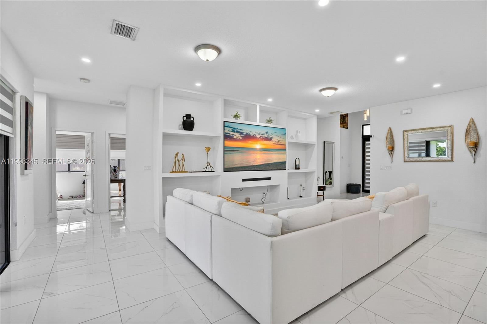 SOUTHERN COVE - Residential