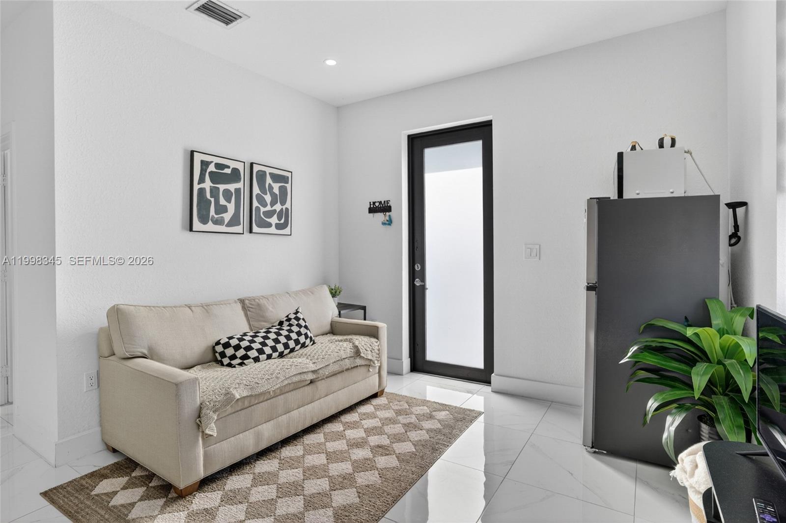 SOUTHERN COVE - Residential