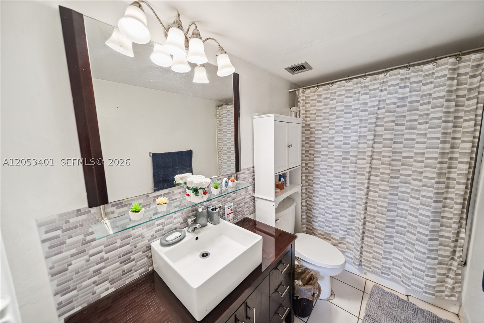 SAILBOAT CAY CONDO - Residential