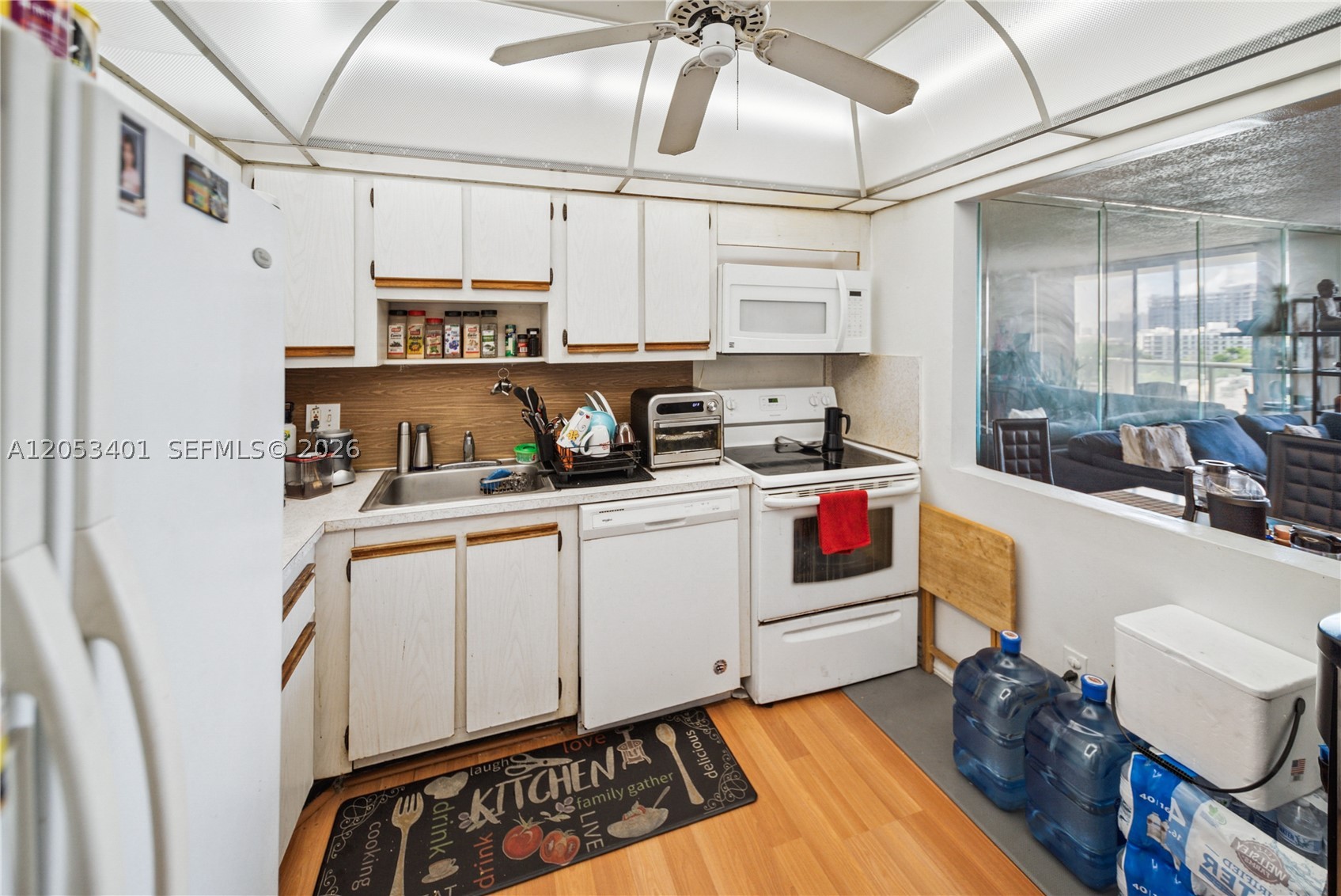 SAILBOAT CAY CONDO - Residential