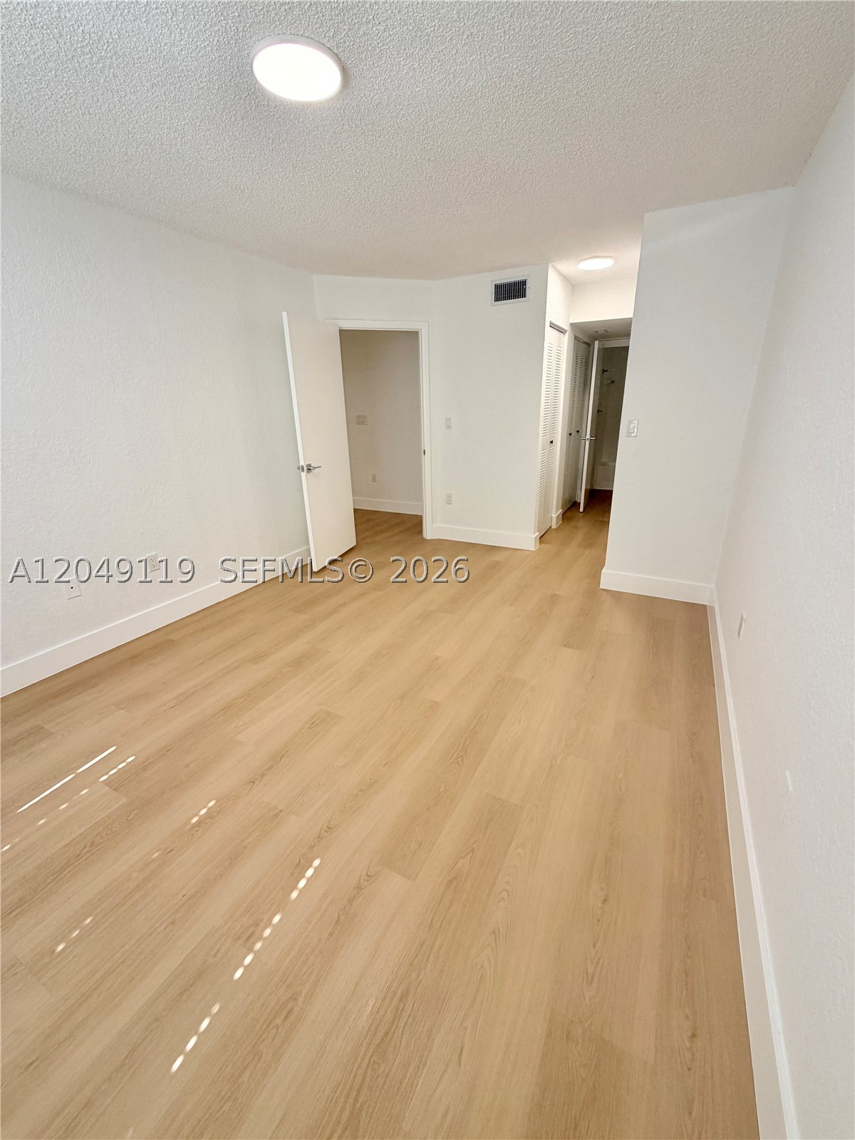 LAKEVIEW CLUB CONDO - Residential