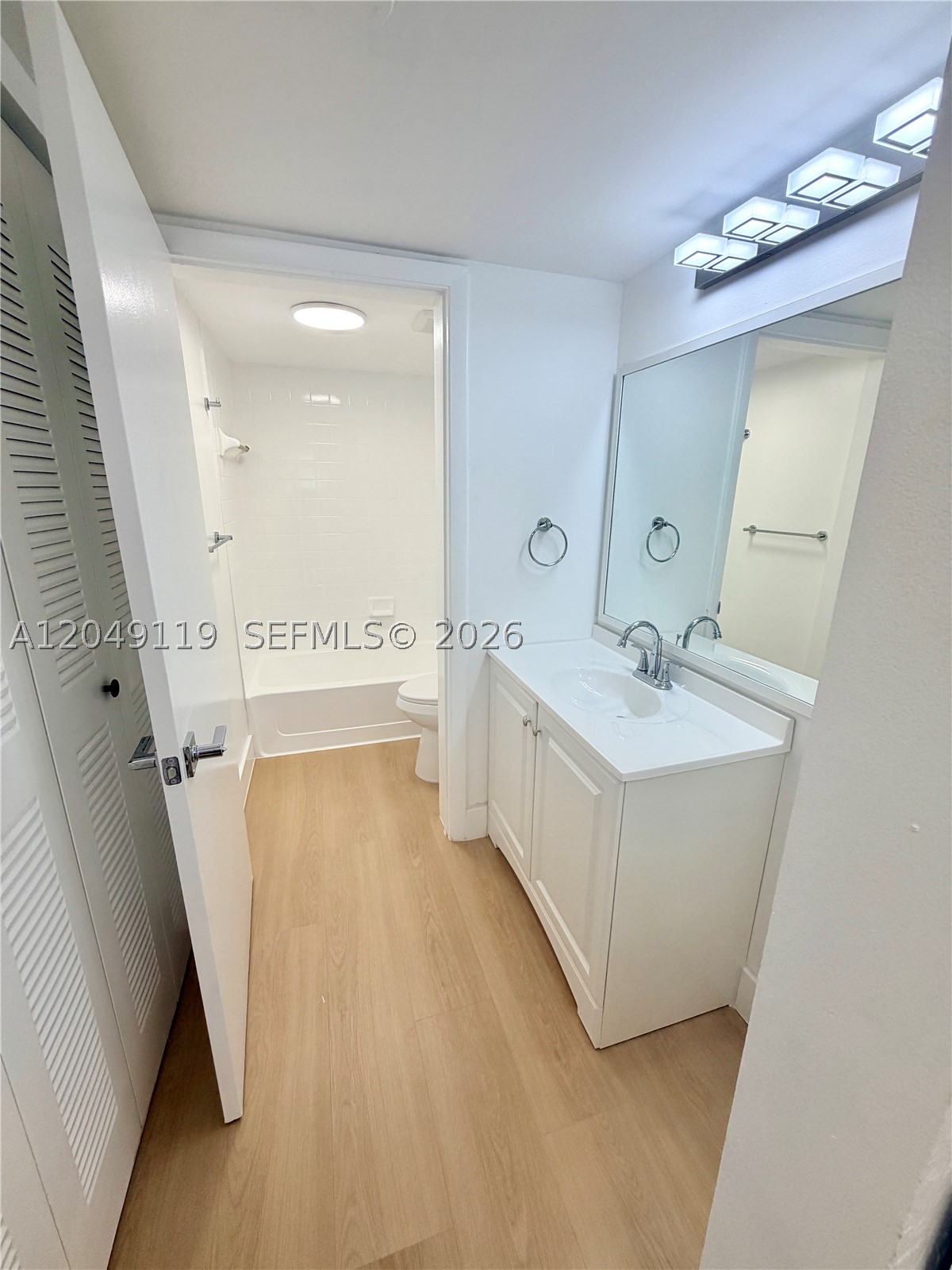LAKEVIEW CLUB CONDO - Residential