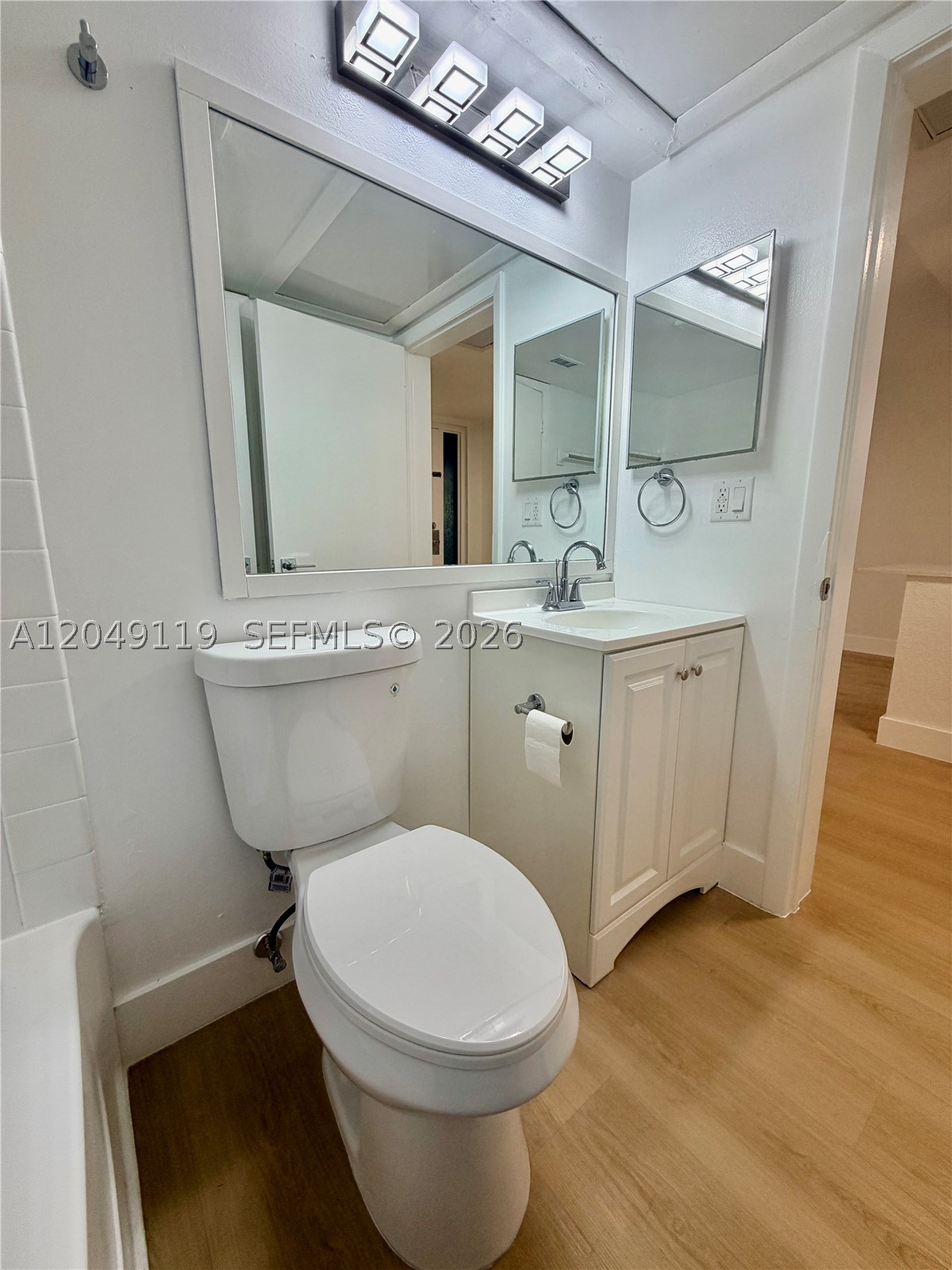 LAKEVIEW CLUB CONDO - Residential