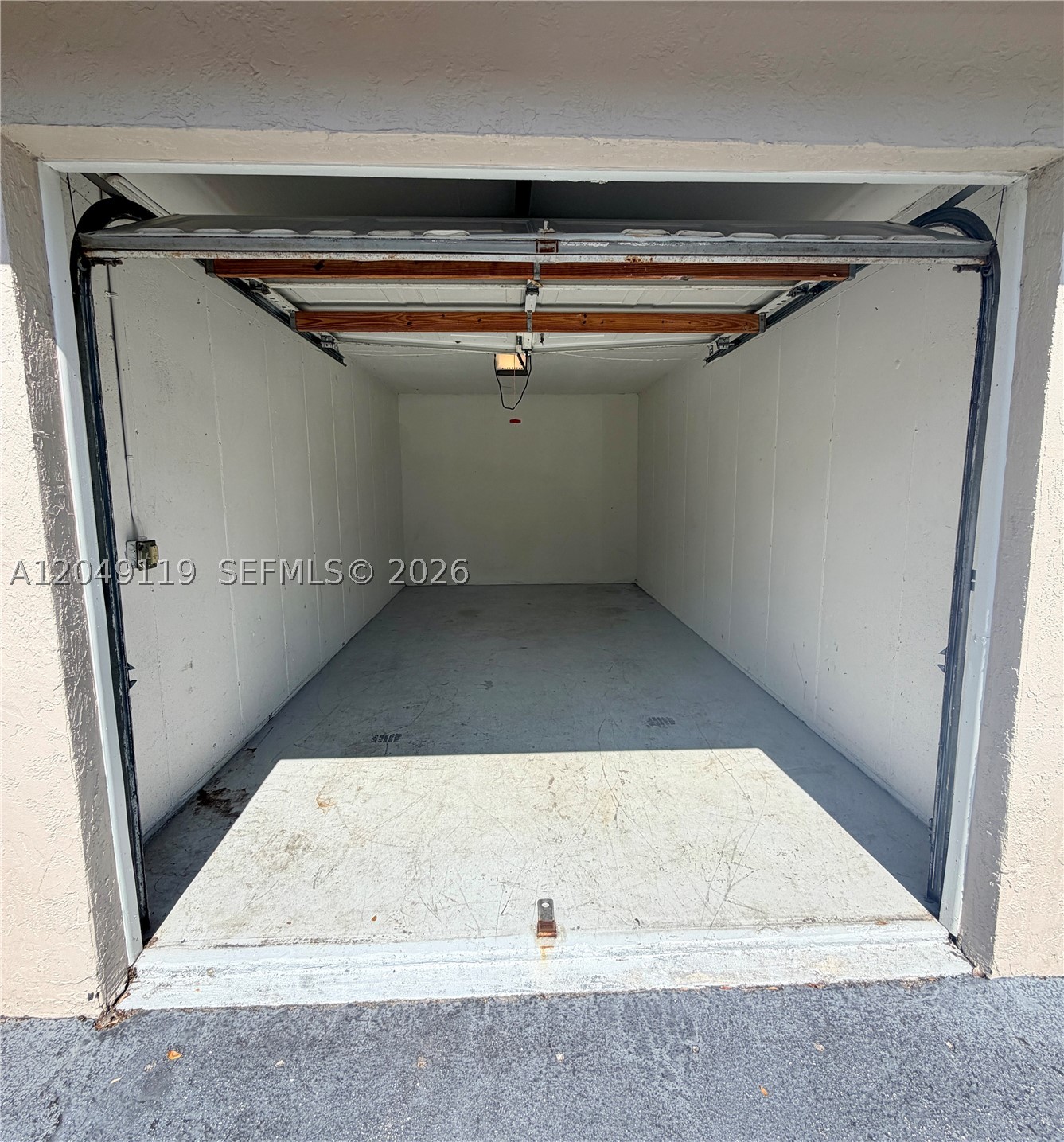 LAKEVIEW CLUB CONDO - Residential