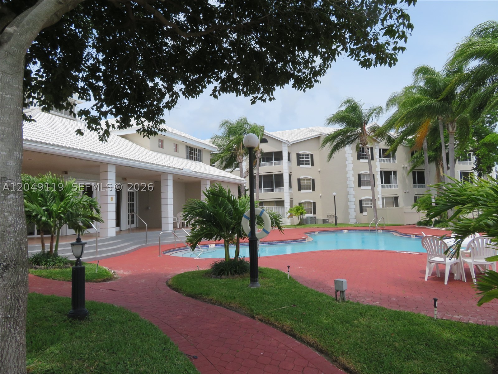 LAKEVIEW CLUB CONDO - Residential