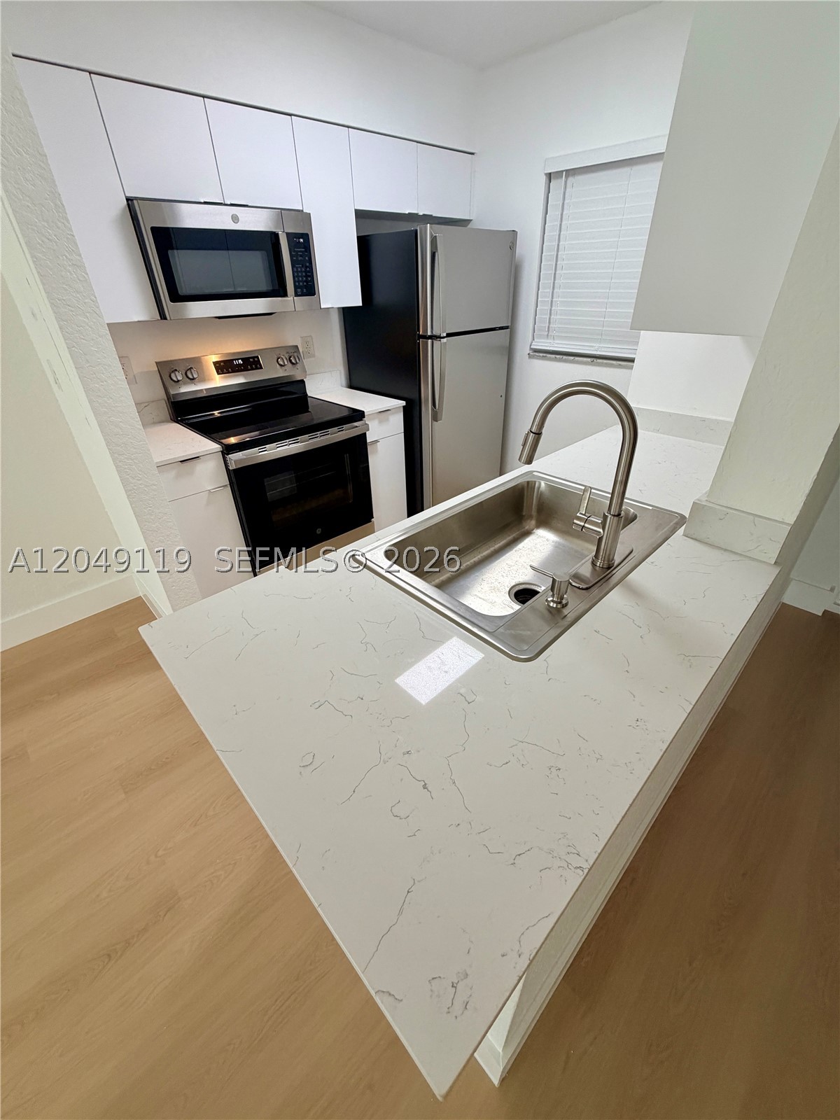 LAKEVIEW CLUB CONDO - Residential