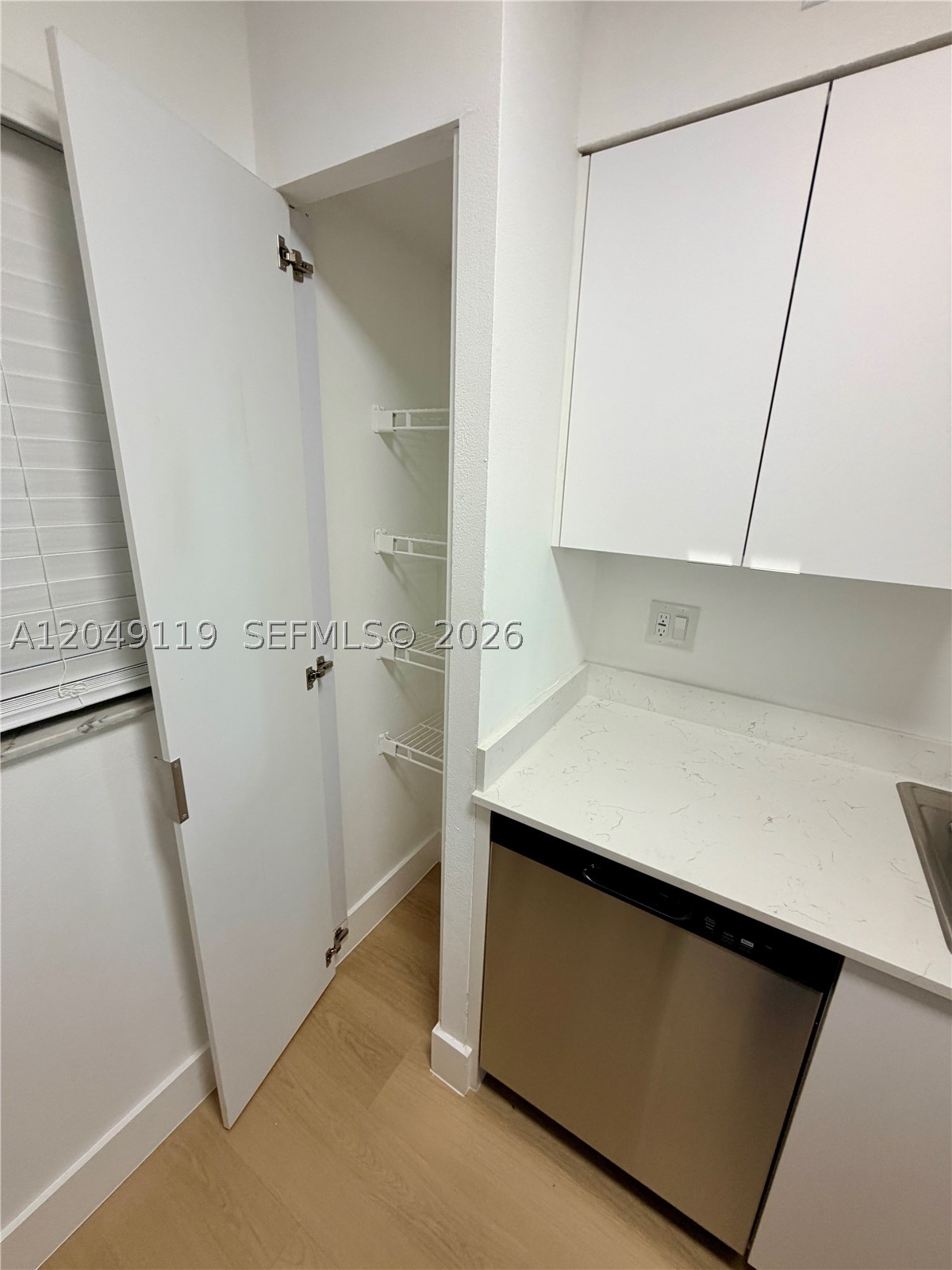 LAKEVIEW CLUB CONDO - Residential