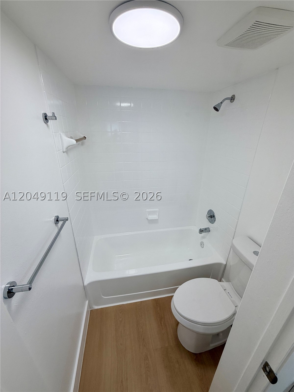 LAKEVIEW CLUB CONDO - Residential