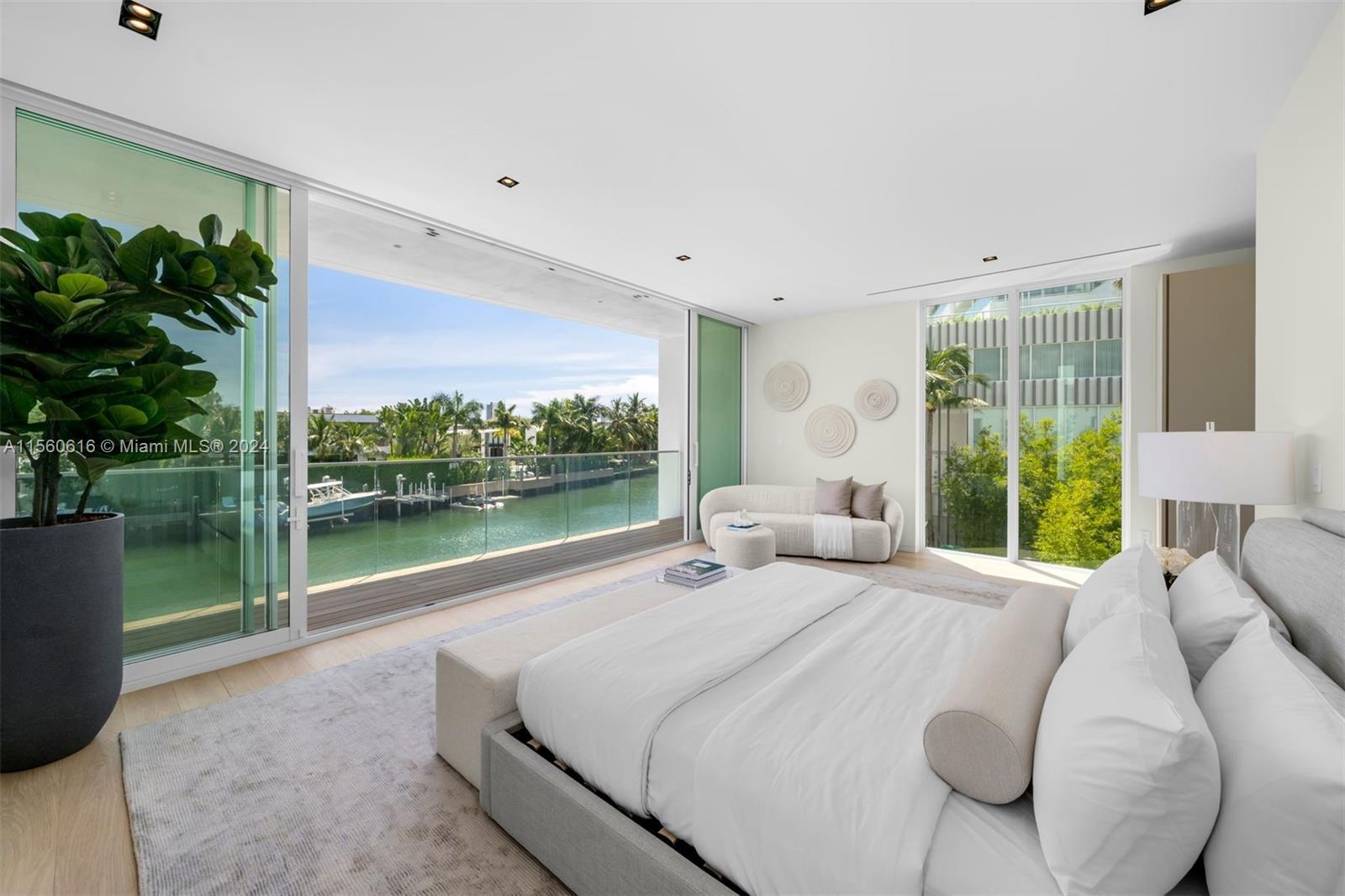 The Ritz Carlton Residence - Residential Lease