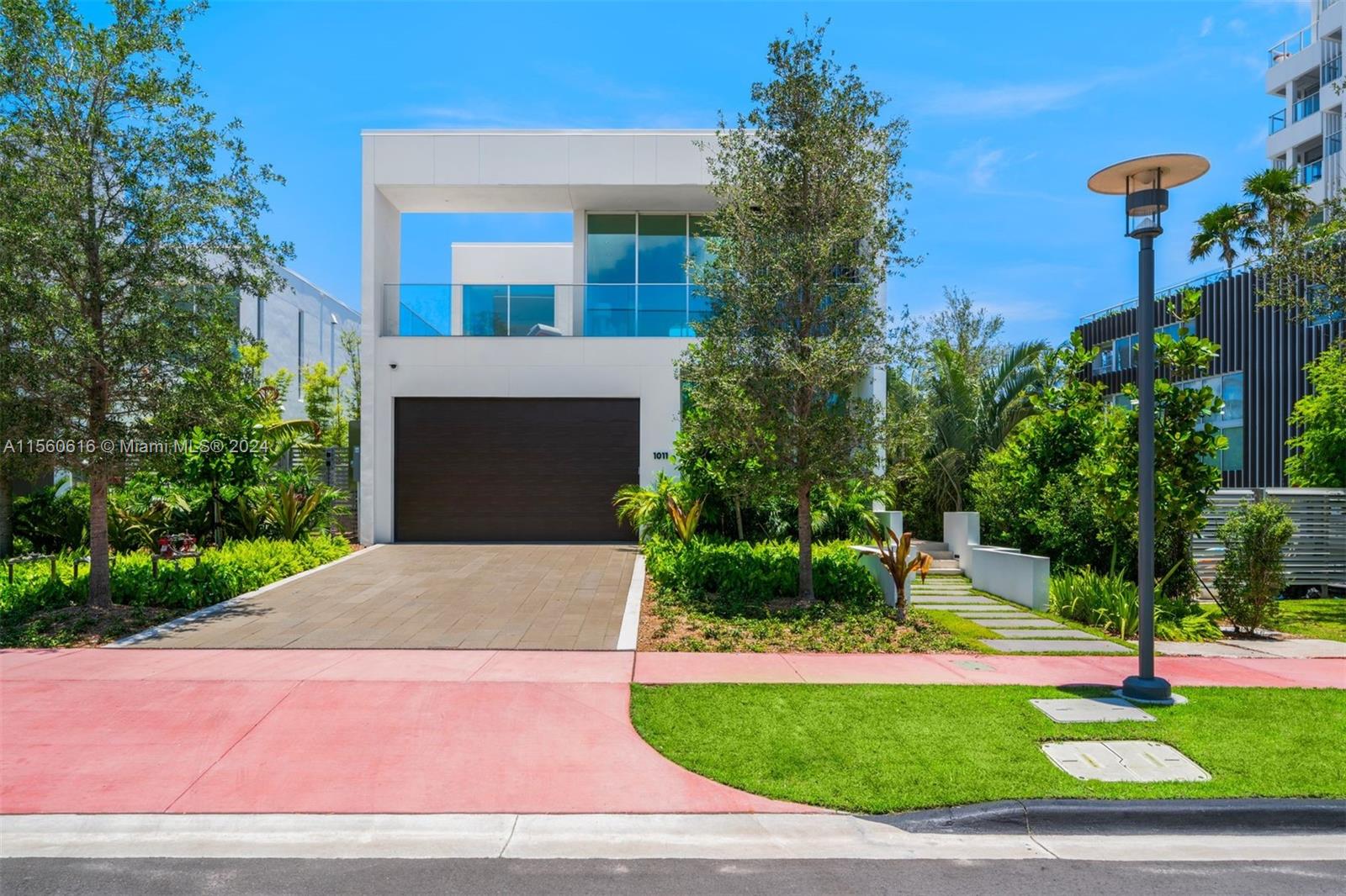 The Ritz Carlton Residence - Residential Lease