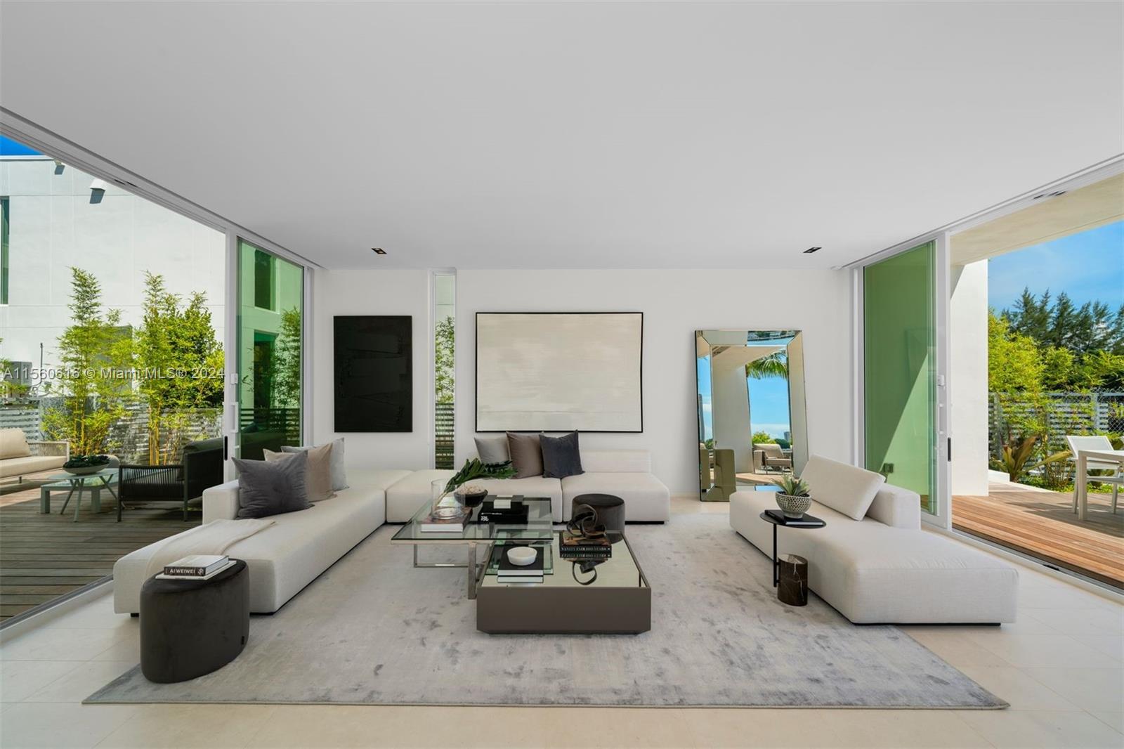 The Ritz Carlton Residence - Residential Lease