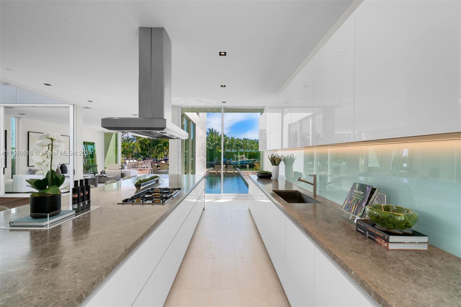 The Ritz Carlton Residence - Residential Lease