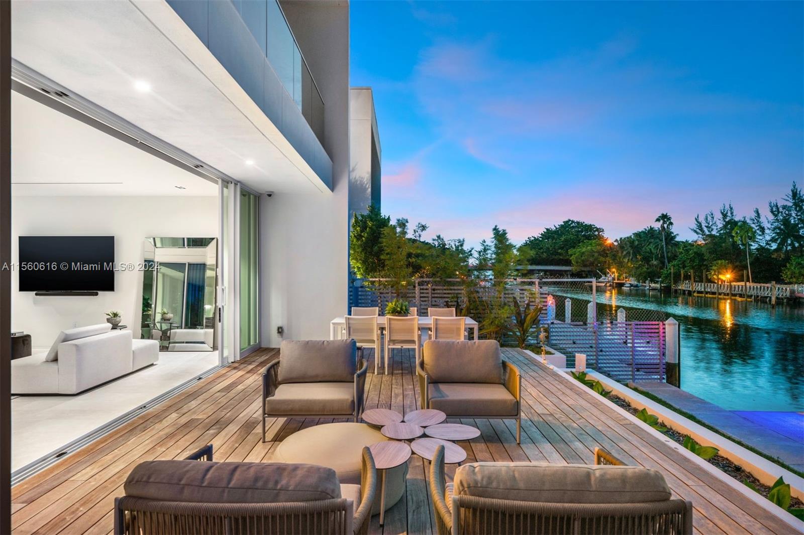 The Ritz Carlton Residence - Residential Lease