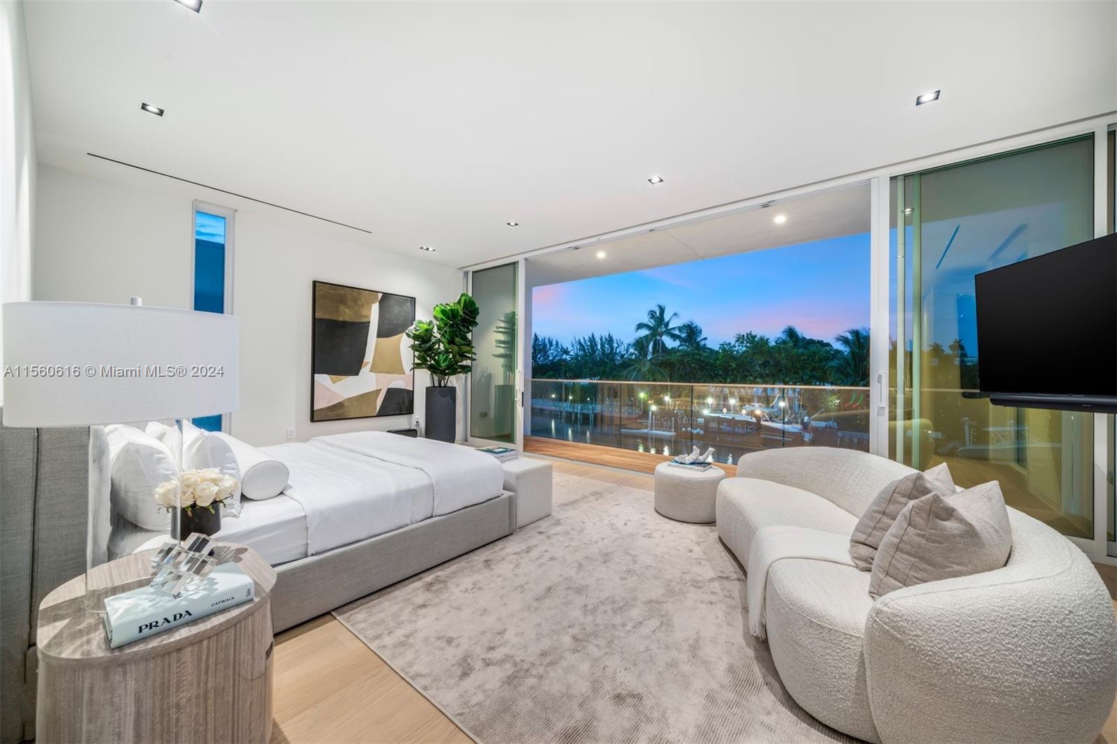 The Ritz Carlton Residence - Residential Lease