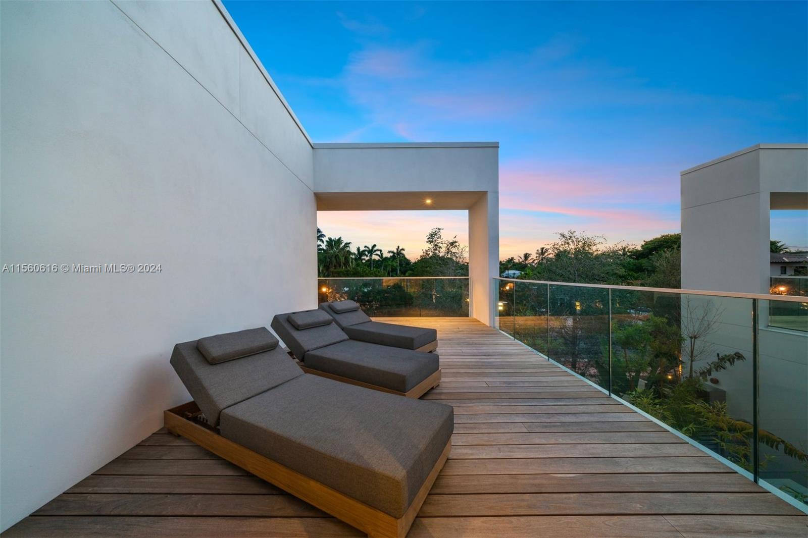 The Ritz Carlton Residence - Residential Lease