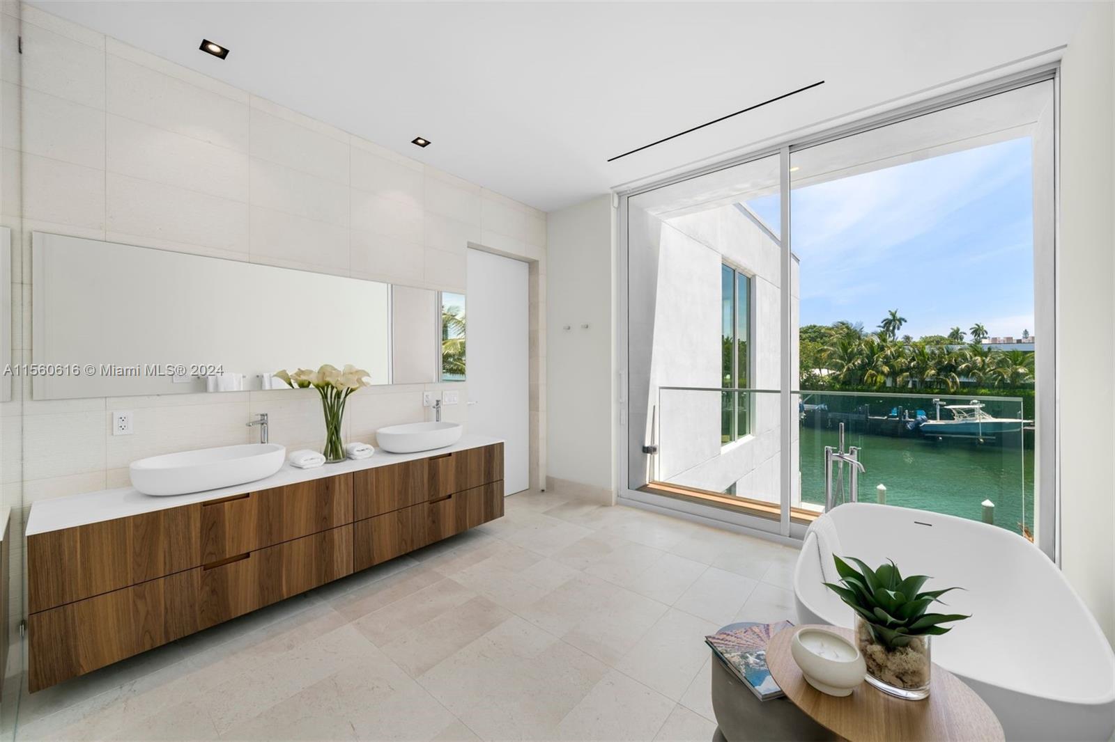 The Ritz Carlton Residence - Residential Lease